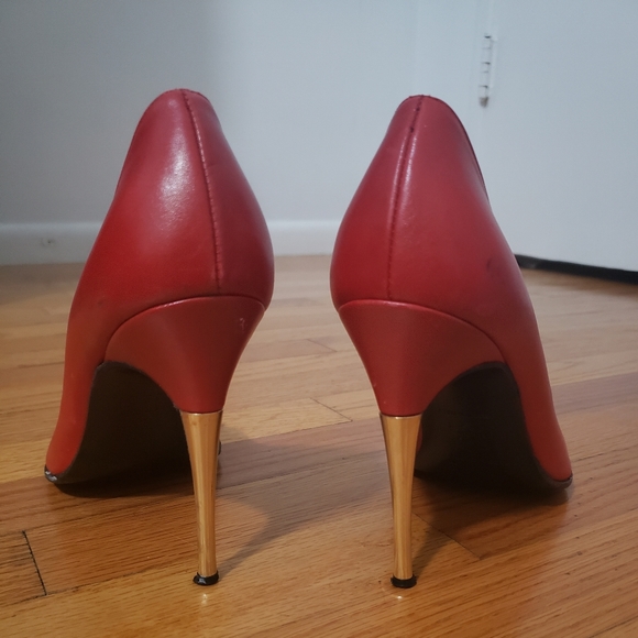 Dolce and Gabbana pumps - Picture 2 of 4